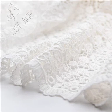 Delicate Daisy Flower Water-soluble Chemical Embroidery Lace